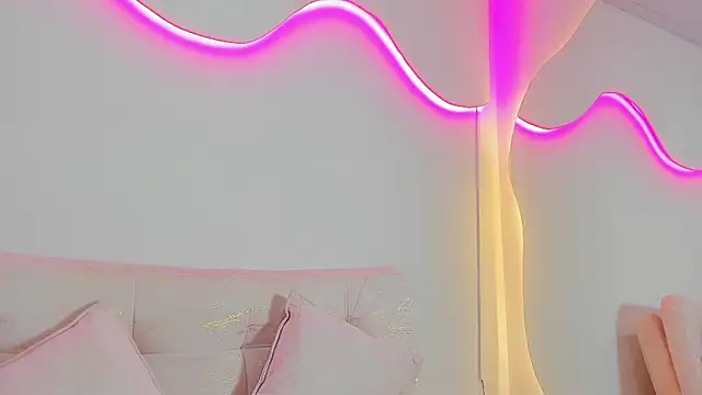 VenusBlazzer online show from June 2026 01:20:02 PM