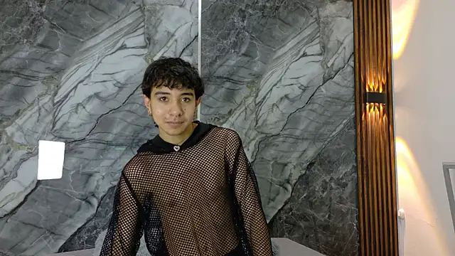 Snapshot of NoahWalker__ chatting on April 2026 11:08:02 AM NoahWalker online show from April 2026 11:08:02 AM