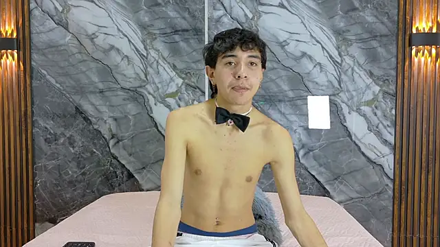 Snapshot of NoahWalker__ chatting on May 2026 03:45:02 AM NoahWalker online show from May 2026 03:45:02 AM