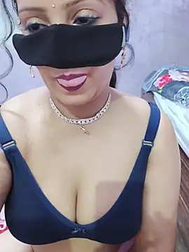 binnik216 online show from July 2026 09:35:02 PM