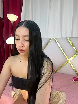 Snapshot of Lila-pinkky chatting on April 2026 12:03:01 PM Lila-pinkky online show from April 2026 12:03:01 PM