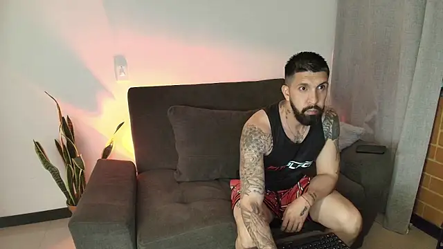 Alyssa and DAngelo online show from May 2026 01:23:02 AM