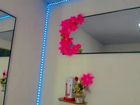 Darianna A online show from May 2026 09:20:01 PM