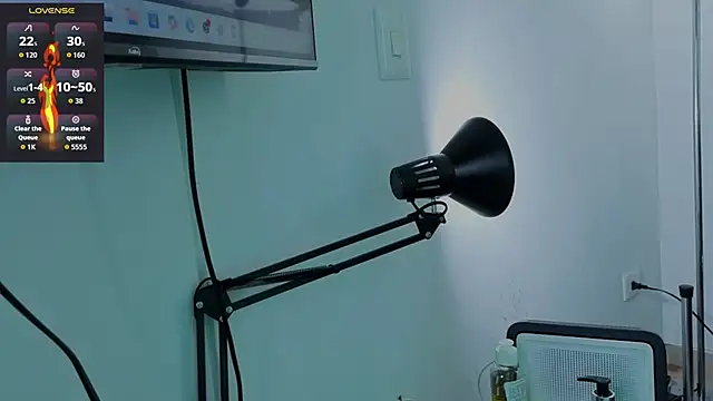 sary hott  online show from April 2026 06:10:01 PM