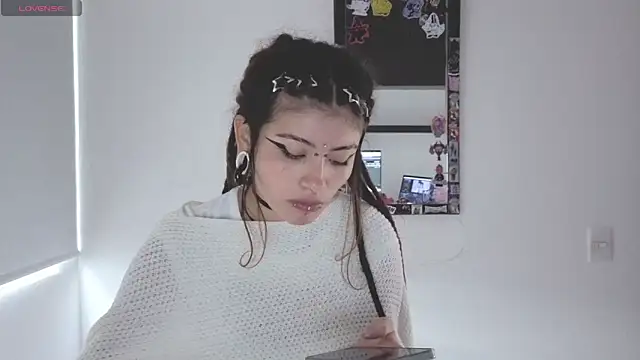 giulietta monsalve online show from April 2026 02:49:01 PM