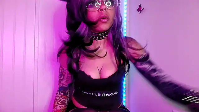 Snapshot of nerdyhotgoth chatting on June 2026 02:54:02 PM nerdyhotgoth online show from June 2026 02:54:02 PM