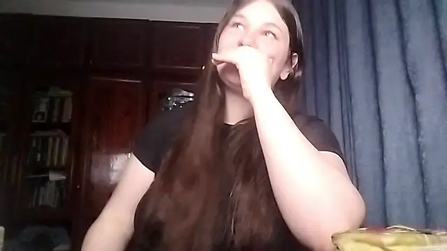 BeatriceMolands online show from April 2026 06:31:01 PM