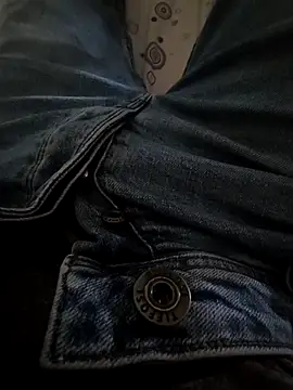 xTuguinha online show from April 2026 03:46:02 PM