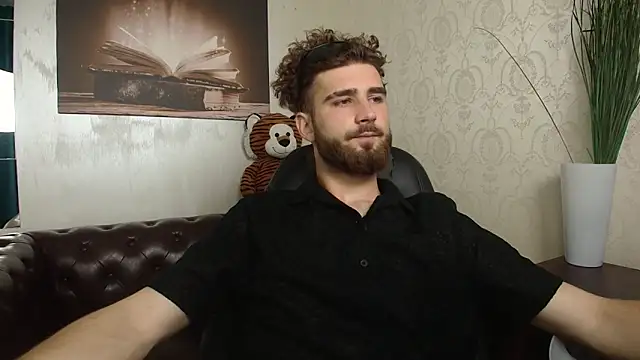 KyloEast online show from June 2026 07:08:01 AM