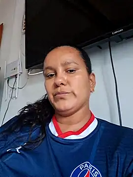 Snapshot of Samanta-42 chatting on April 2026 08:18:01 PM Samanta-42 online show from April 2026 08:18:01 PM