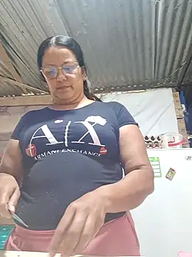 Snapshot of Samanta-42 chatting on May 2026 03:42:01 PM Samanta-42 online show from May 2026 03:42:01 PM