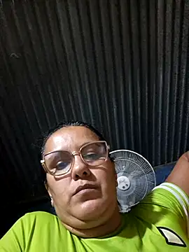 Snapshot of Samanta-42 chatting on July 2026 04:06:02 AM Samanta-42 online show from July 2026 04:06:02 AM