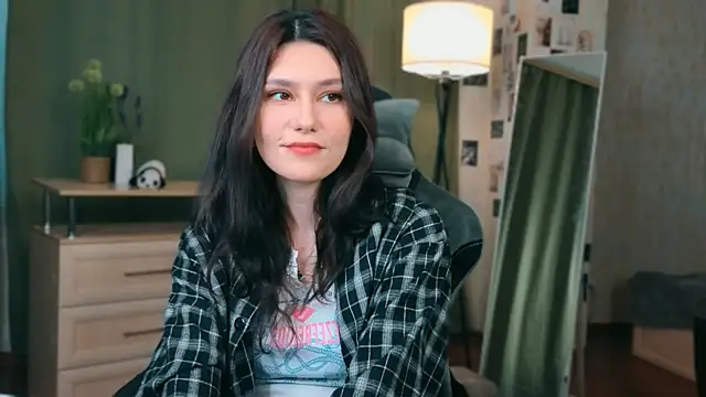 tinystarlight online show from April 2026 01:15:01 PM