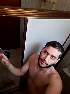 GeorgeLatamXL online show from April 2026 04:54:02 PM