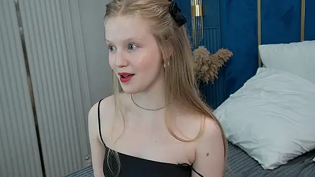 LilianHowards online show from June 2026 01:26:01 PM