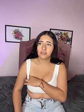Maggiee 1 online show from May 2026 07:11:01 PM