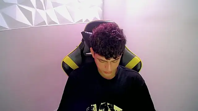 Yosepp cum online show from April 2026 07:00:01 AM