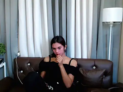 Snapshot of marie_castro chatting on May 2026 04:07:02 AM marie castro online show from May 2026 04:07:02 AM
