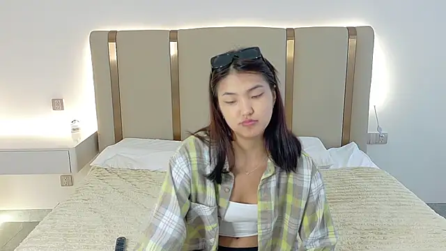 Maiaxoxo online show from July 2026 04:19:01 AM