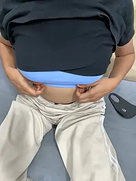 missnaina1 online show from May 2026 05:39:01 PM
