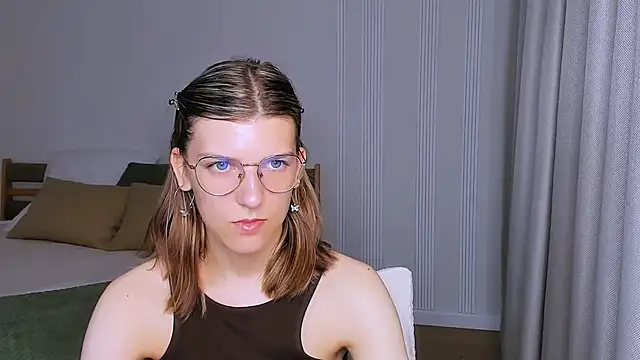 AnnaThorne online show from May 2026 04:41:01 AM