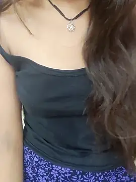 Snapshot of Kamini_rani chatting on April 2026 05:23:01 AM Kamini rani online show from April 2026 05:23:01 AM