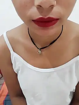 Snapshot of Kamini_rani chatting on May 2026 08:27:02 PM Kamini rani online show from May 2026 08:27:02 PM