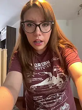 AliceMtz online show from April 2026 07:58:01 PM