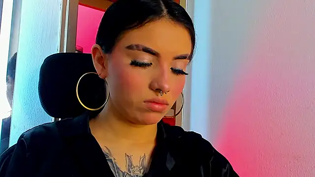 isabella hv online show from May 2026 06:28:02 PM
