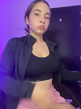 JUANITA07 online show from May 2026 12:42:01 PM