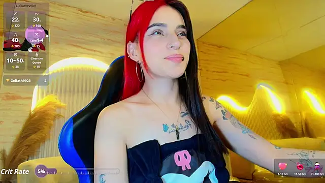 Snapshot of Moon_Red_r chatting on May 2026 06:09:01 PM Moon Red r online show from May 2026 06:09:01 PM