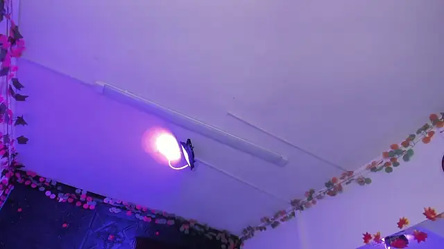 LilaVelvet online show from May 2026 07:41:02 PM