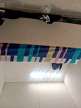 nikiselena online show from April 2026 01:35:01 PM