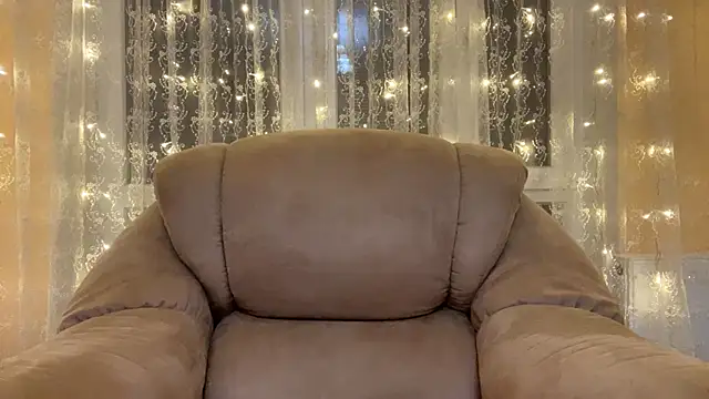 MistiPitzen online show from April 2026 09:28:01 PM