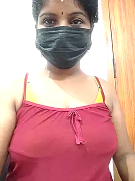 Snapshot of Tamil_Hot_Dharsha chatting on June 2026 05:09:01 AM Tamil Hot Dharsha online show from June 2026 05:09:01 AM