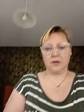 I amVeronicle online show from May 2026 08:07:02 AM