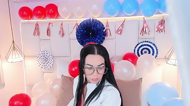 DannaPerea online show from July 2026 12:17:01 AM