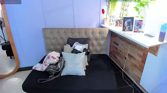 vailoetharris online show from July 2026 11:58:01 AM