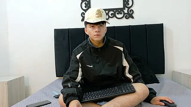LunayDream online show from May 2026 11:51:02 AM