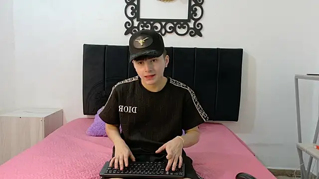 LunayDream online show from July 2026 11:58:02 AM