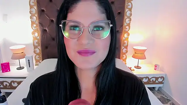 AlinaVegaa  online show from April 2026 07:49:02 PM