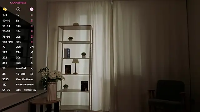 NadiaFabroquez online show from April 2026 11:13:02 AM