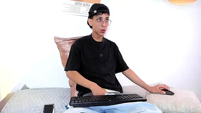 dax blaze online show from May 2026 01:18:02 PM