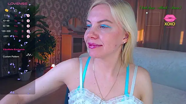 Snapshot of FromRussia chatting on May 2026 01:58:02 AM FromRussia online show from May 2026 01:58:02 AM