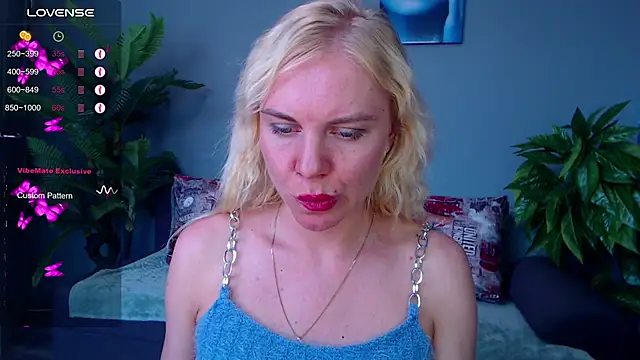 Snapshot of FromRussia chatting on July 2026 06:06:01 AM FromRussia online show from July 2026 06:06:01 AM
