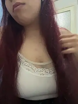 Laavinia online show from May 2026 09:27:01 PM