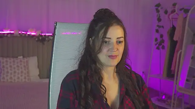 AureliaVane online show from June 2026 03:56:01 PM