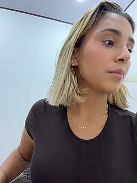 LoisC online show from August 2026 03:19:02 AM