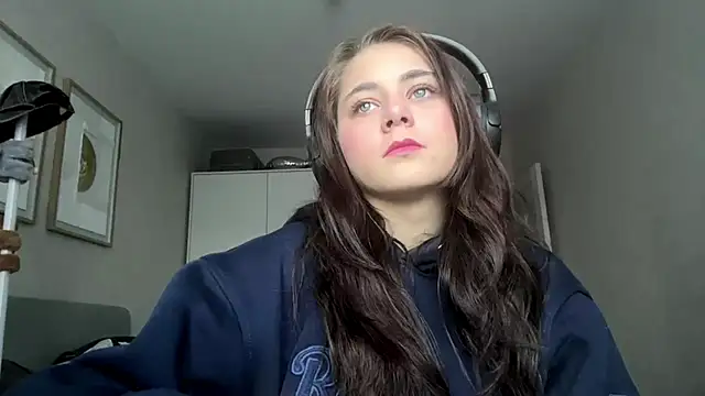 DefendedGenoese online show from April 2026 02:45:02 PM