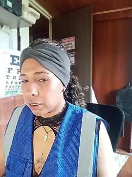 Snapshot of Ivon_C chatting on May 2026 02:01:02 PM Ivon C online show from May 2026 02:01:02 PM